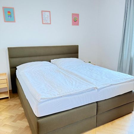 Familyvilla, New 4 Luxury Big Apartments, Parking براغ المظهر الخارجي الصورة